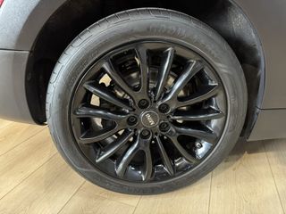 Voertuigafbeelding 35