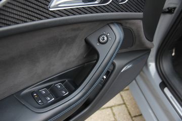 Voertuigafbeelding 15