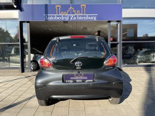 Voertuigafbeelding 4