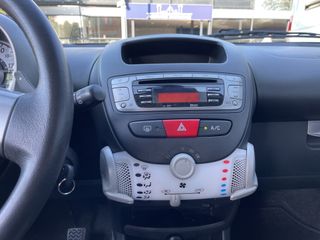 Voertuigafbeelding 6