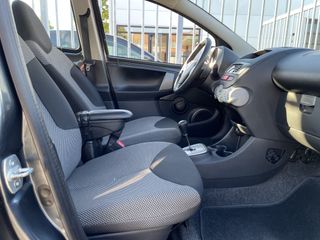 Voertuigafbeelding 8