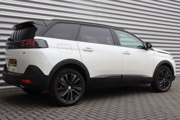 Voertuigafbeelding 6