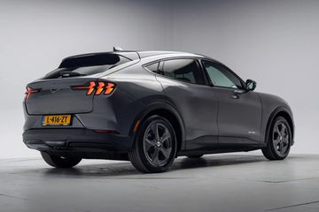 Voertuigafbeelding 49