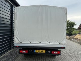 Voertuigafbeelding 8