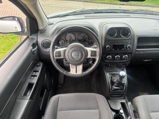 Voertuigafbeelding 8