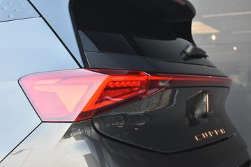 Voertuigafbeelding 31