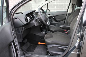 Voertuigafbeelding 7