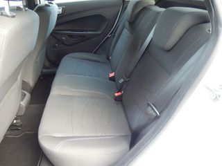 Voertuigafbeelding 6