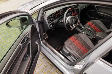 Voertuigafbeelding 10