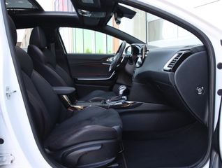 Voertuigafbeelding 37