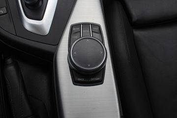 Voertuigafbeelding 18