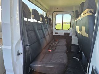 Voertuigafbeelding 12