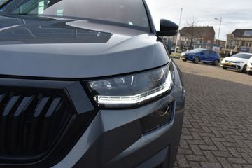 Voertuigafbeelding 4