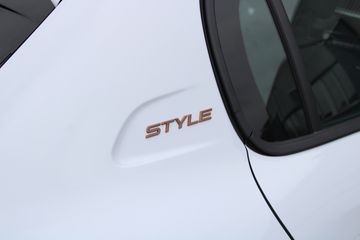 Voertuigafbeelding 9