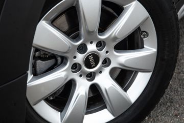 Voertuigafbeelding 4