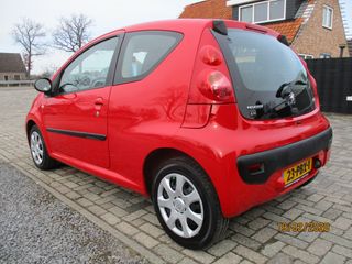 Voertuigafbeelding 5