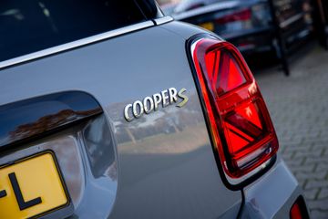 Voertuigafbeelding 8