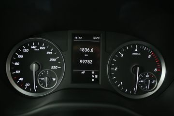 Voertuigafbeelding 14