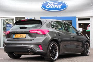 Voertuigafbeelding 2