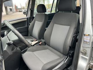 Voertuigafbeelding 16