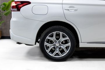 Voertuigafbeelding 13