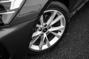 Voertuigafbeelding 6