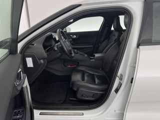 Voertuigafbeelding 8