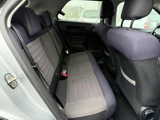 Voertuigafbeelding 10