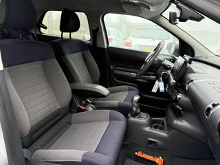 Voertuigafbeelding 8