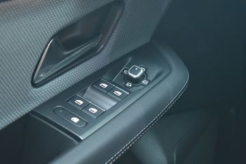 Voertuigafbeelding 15