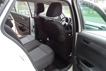 Voertuigafbeelding 7