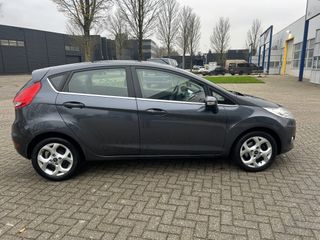 Voertuigafbeelding 7