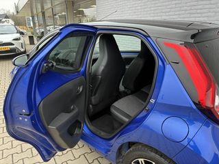 Voertuigafbeelding 8