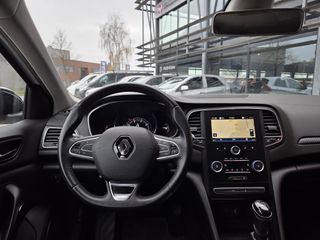 Voertuigafbeelding 12