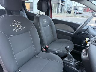 Voertuigafbeelding 38