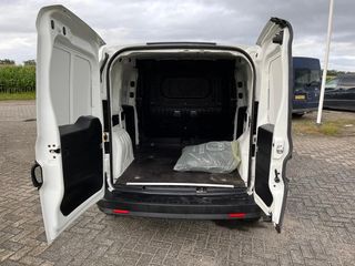 Voertuigafbeelding 9