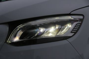 Voertuigafbeelding 21