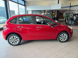 Voertuigafbeelding 7