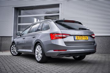 Voertuigafbeelding 11