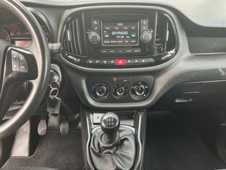 Voertuigafbeelding 11