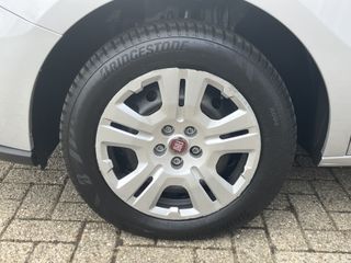 Voertuigafbeelding 15