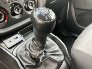 Voertuigafbeelding 32