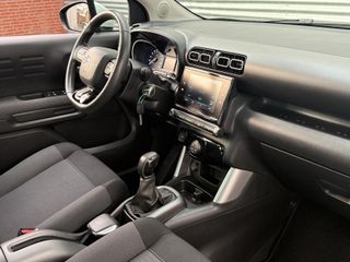 Voertuigafbeelding 8