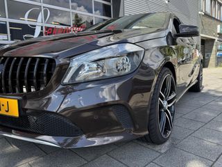 Voertuigafbeelding 12