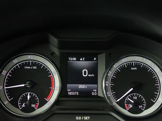 Voertuigafbeelding 24