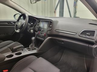 Voertuigafbeelding 8