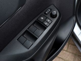 Voertuigafbeelding 28