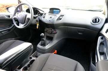 Voertuigafbeelding 4