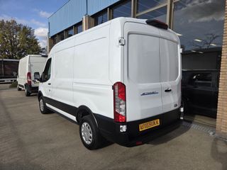 Voertuigafbeelding 3