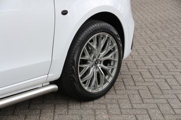 Voertuigafbeelding 5